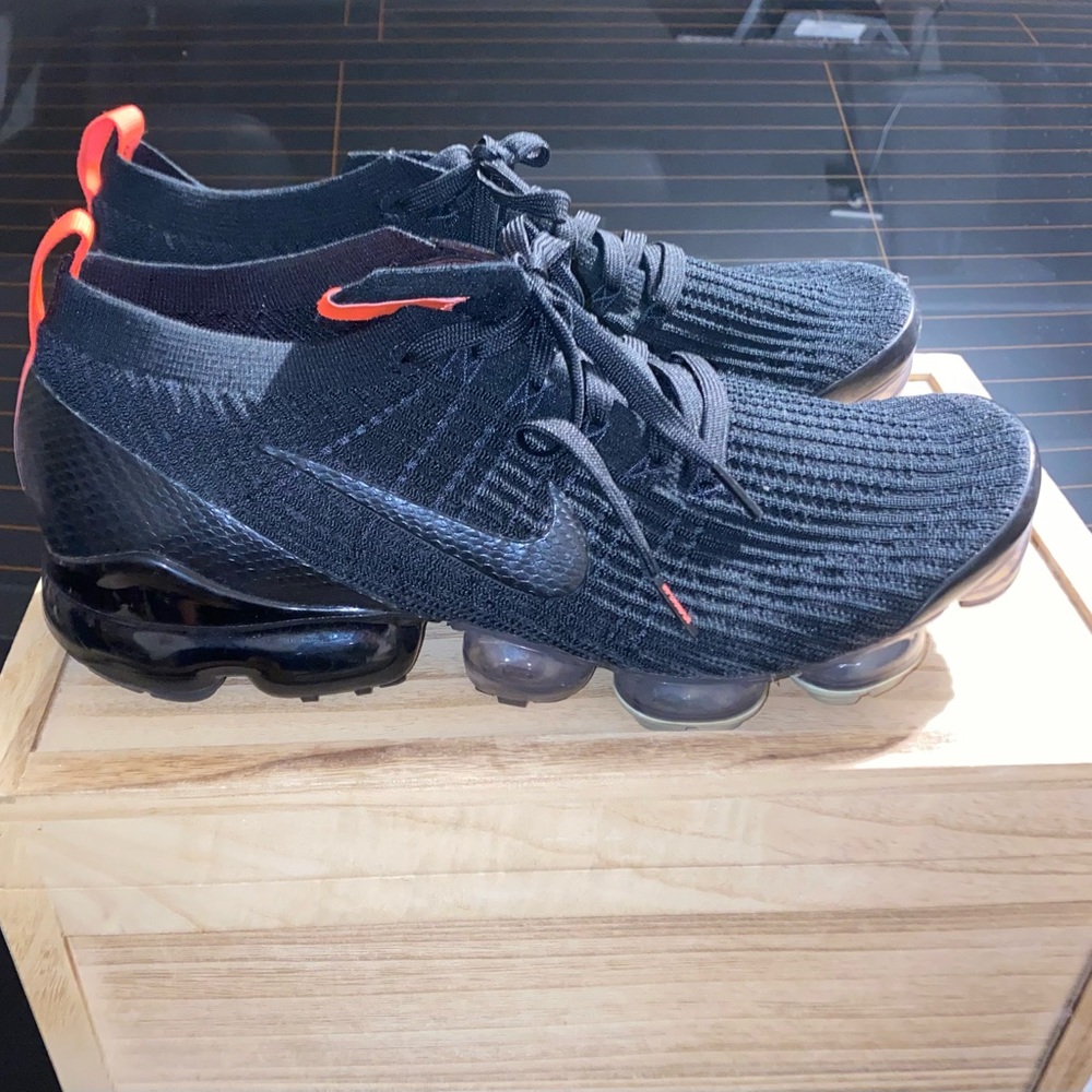 Nike Tennis shoes